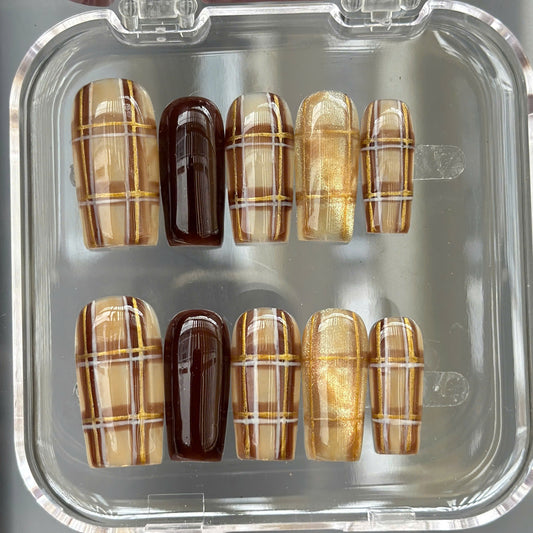 Brown Tartan Press On Nails - Beige Plaid Checkered - Gold Line Art - Cozy Fall Winter - Custom Size Set - PN251165