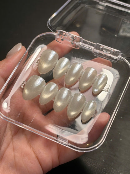 Milky White Cat Eye Press on Nails, Pearl Velvet Magnetic Set, Clean Girl Bridal Reusable Nails, Custom Size Handmade Gel Glue ons, Gift - PN251348