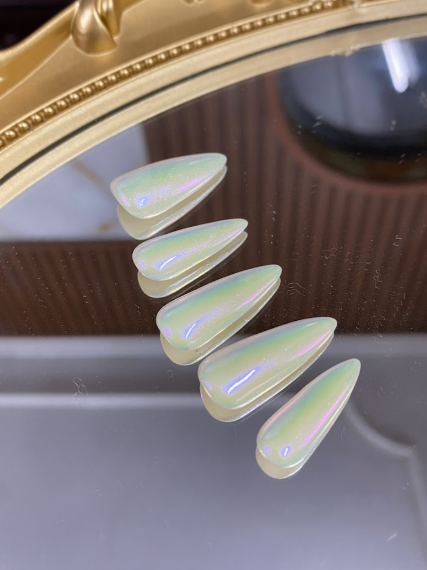 Pearl Basic Press On Nails - Iridescent Pearly Chrome Nails Old Money Style Handmade Gel Nail - Shimmer Nail - Custom Size Set - PN251105