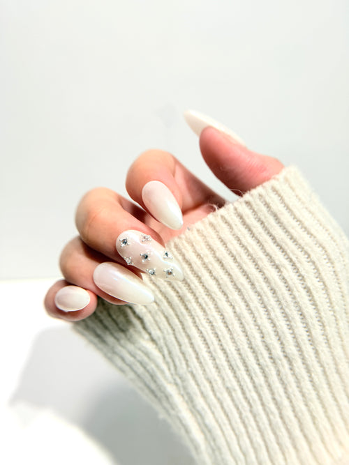 Pearl White Chrome Press On Nails - Bridal Nails with Rhinestones - Engagement Luxury Old Money Look - Custom Size Set - NM233011