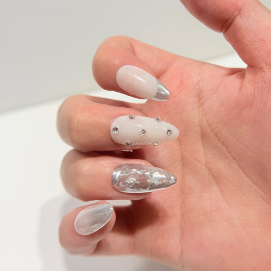 Silver Chrome Molten Press On Nails - White Cat Eye Crystal Accent Nails - Liquid Metal Soft Gel Nails - Custom Size Set - NM233024