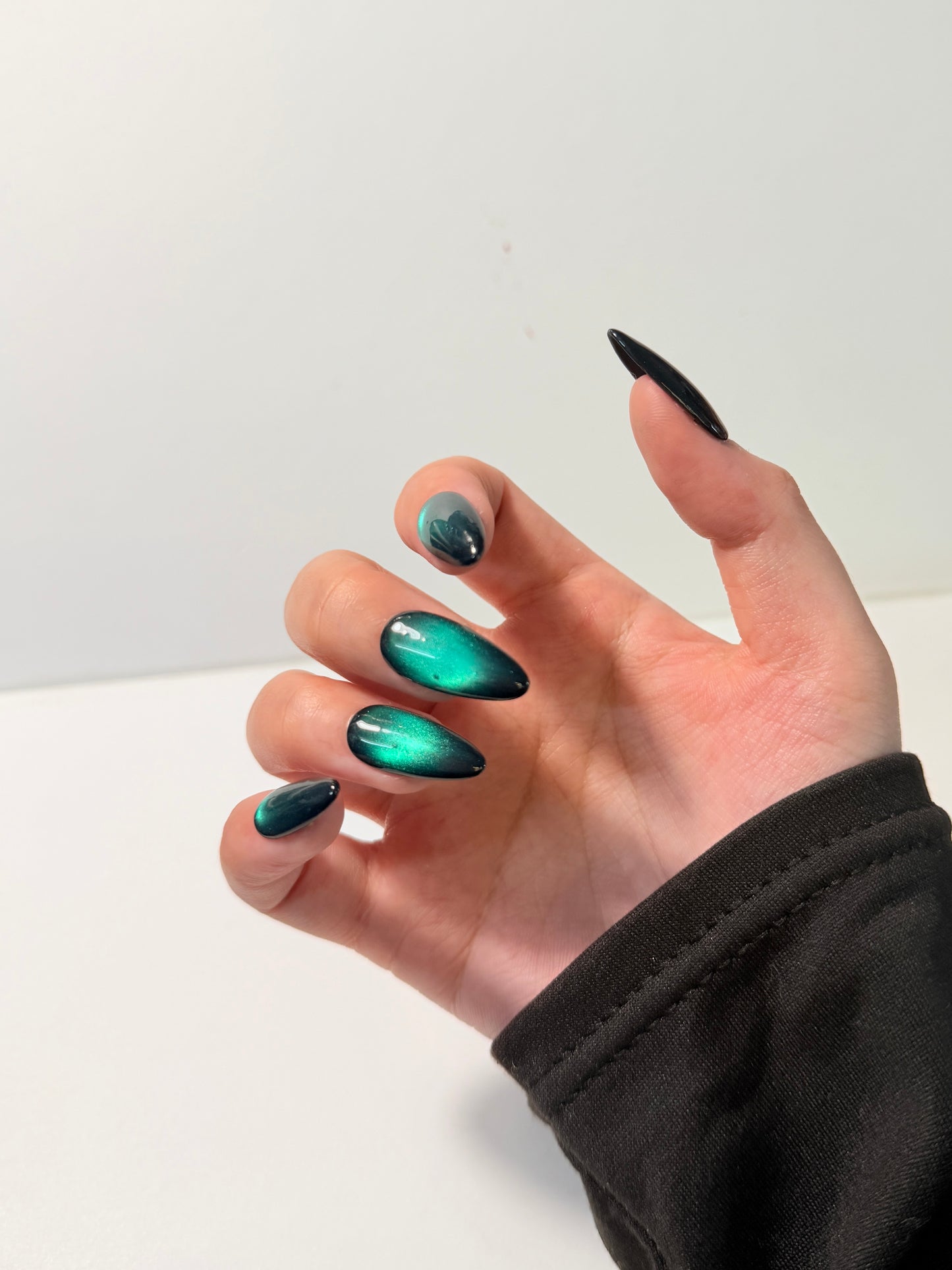 Emerald Green Cat Eye Press On Nails - Party Nails - Night Out Nails - Handmade Gel Nails - Magnetic Shimmer - Custom Size Set - NM233020