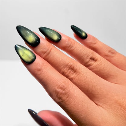 Green Cat Eye Press On Nails - Emerald Reflective Nails - Party Night Out - Handmade Magnetic Nail Set - Custom Size Set - NM233025