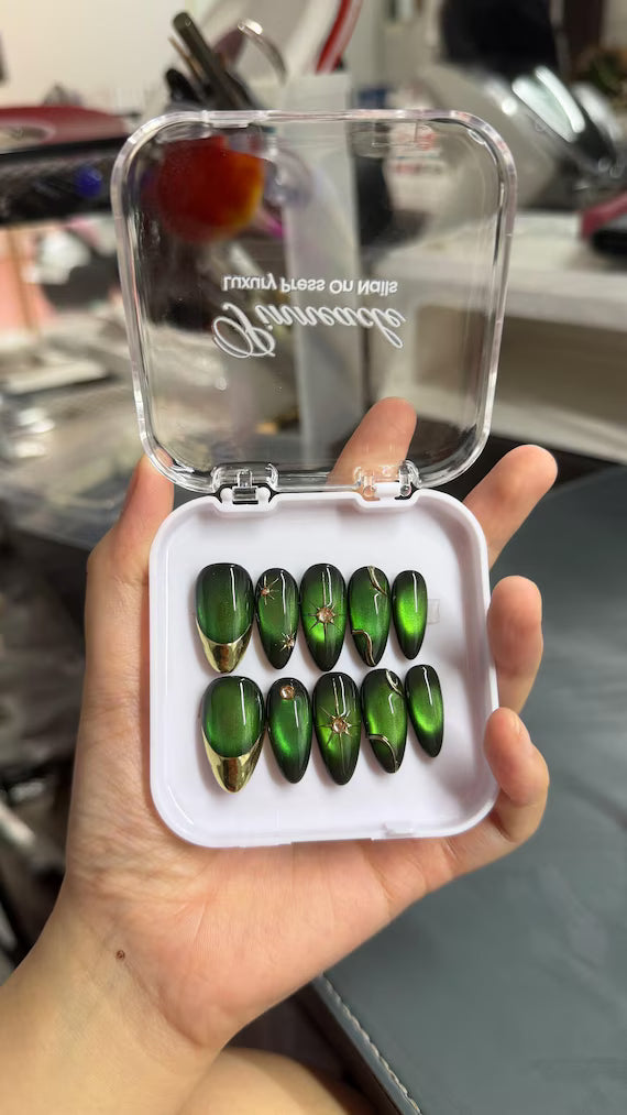 Green Cat Eye Press on Nails, Gold Star Celestial Nails, Dark Aura Snake Nail Art Set, Custom Size Reusable Handmade Soft Gel Glue ons, Gift - PN251310