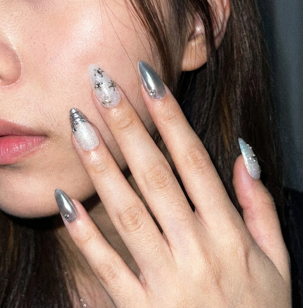 Silver Chrome Press On Nails - Y2K Star Charm 3D - Textured Molten Metal - Cyber Grunge Aesthetic - Edgy Futuristic Gel Manicure - Custom Size Set - PN251116