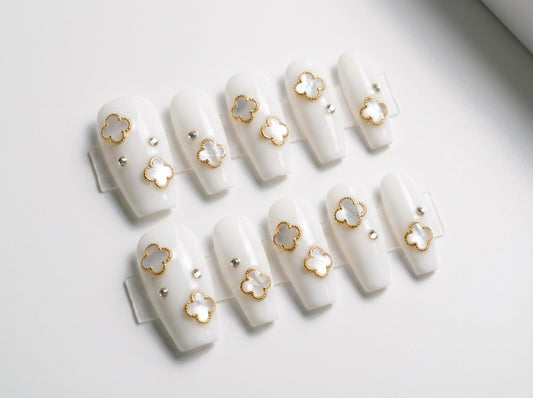 White  Press On Nails - Gold Clover Charm & Rhinestones - Luxury Bridal Wedding Nails - Old Money Aesthetic  - Custom Size Set - PN251144
