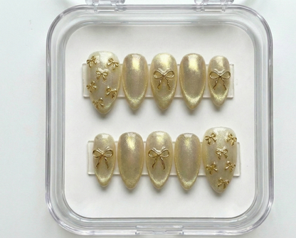 Gold Cat Eye Press on Nails, Champagne Velvet Nails, Gold Bow Charm Nails, 3D Coquette Nails, Luxury Almond Fake Nails, Elegant Shimmer Nails - PN251282