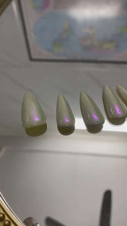 Pearl Basic Press On Nails - Iridescent Pearly Chrome Nails Old Money Style Handmade Gel Nail - Shimmer Nail - Custom Size Set - PN251105